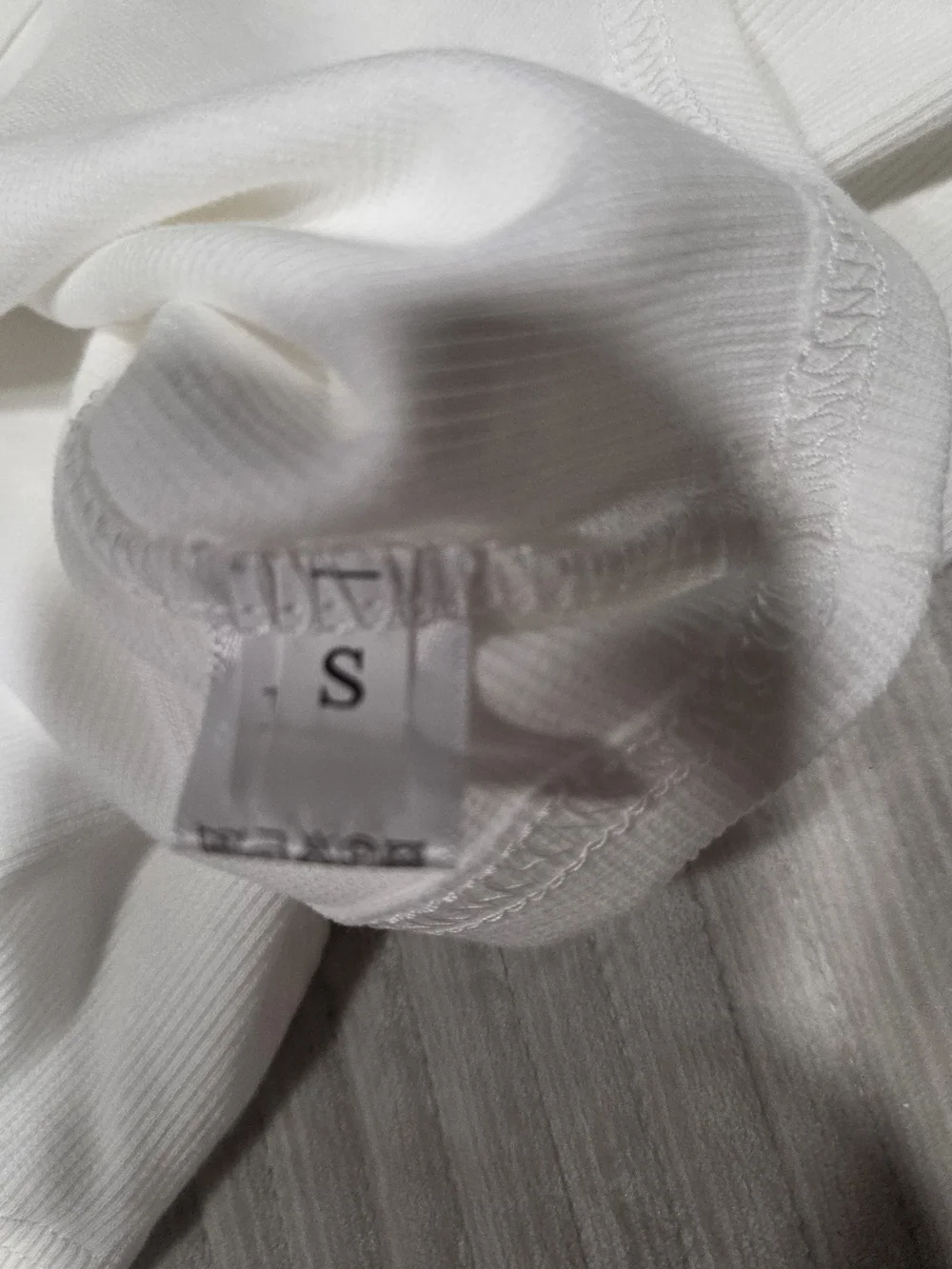 Amazon Cream Button-Front Ribbed Collared Top - Picture 5 of 6